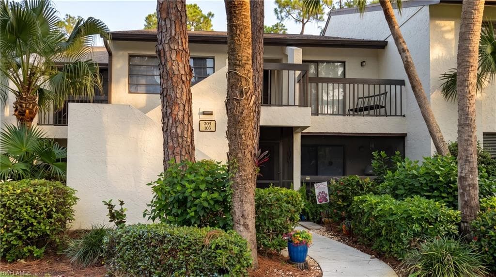 1826 Kings Lake Blvd #203, Naples, photo 2