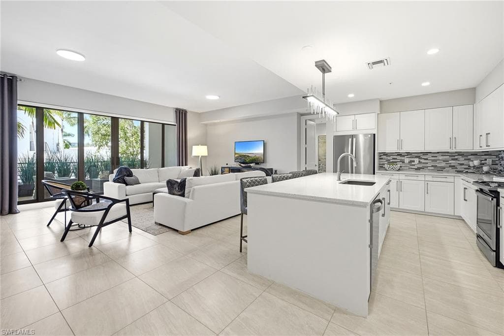 1111 Central Ave #205, Naples, photo 2