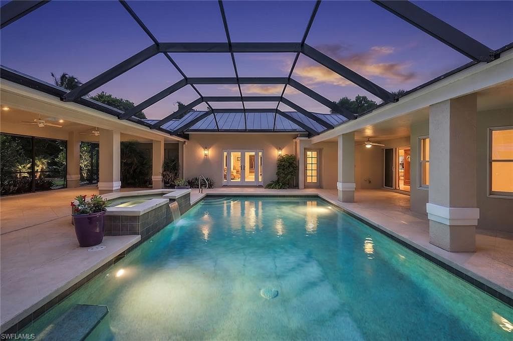 675 Murex Dr, Naples