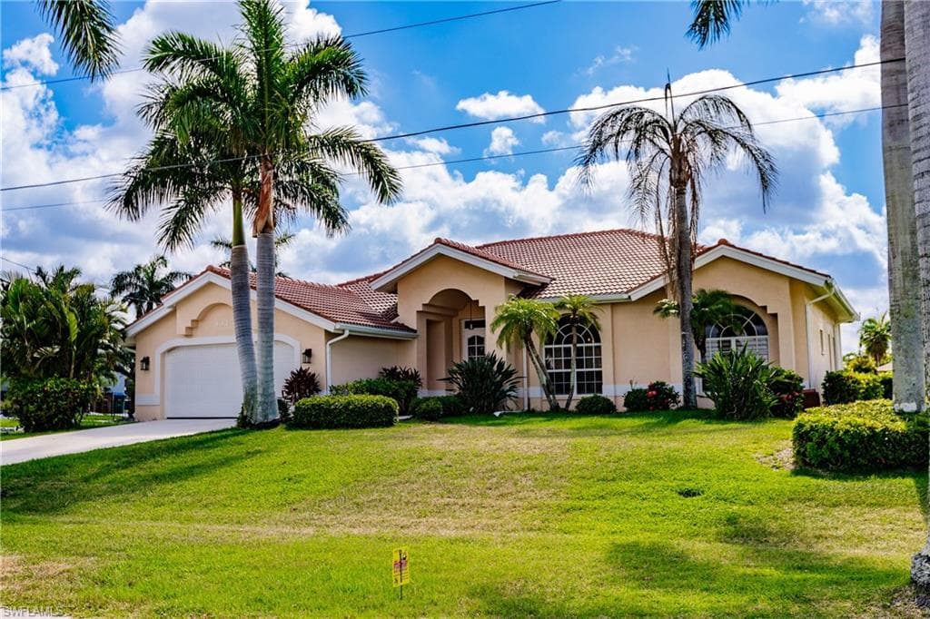 4315 26th Ct, Cape Coral, photo 2