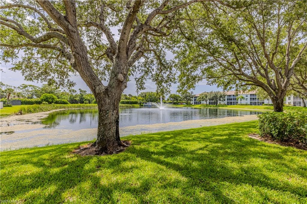 9600 Victoria Ln #108, Naples, photo 2