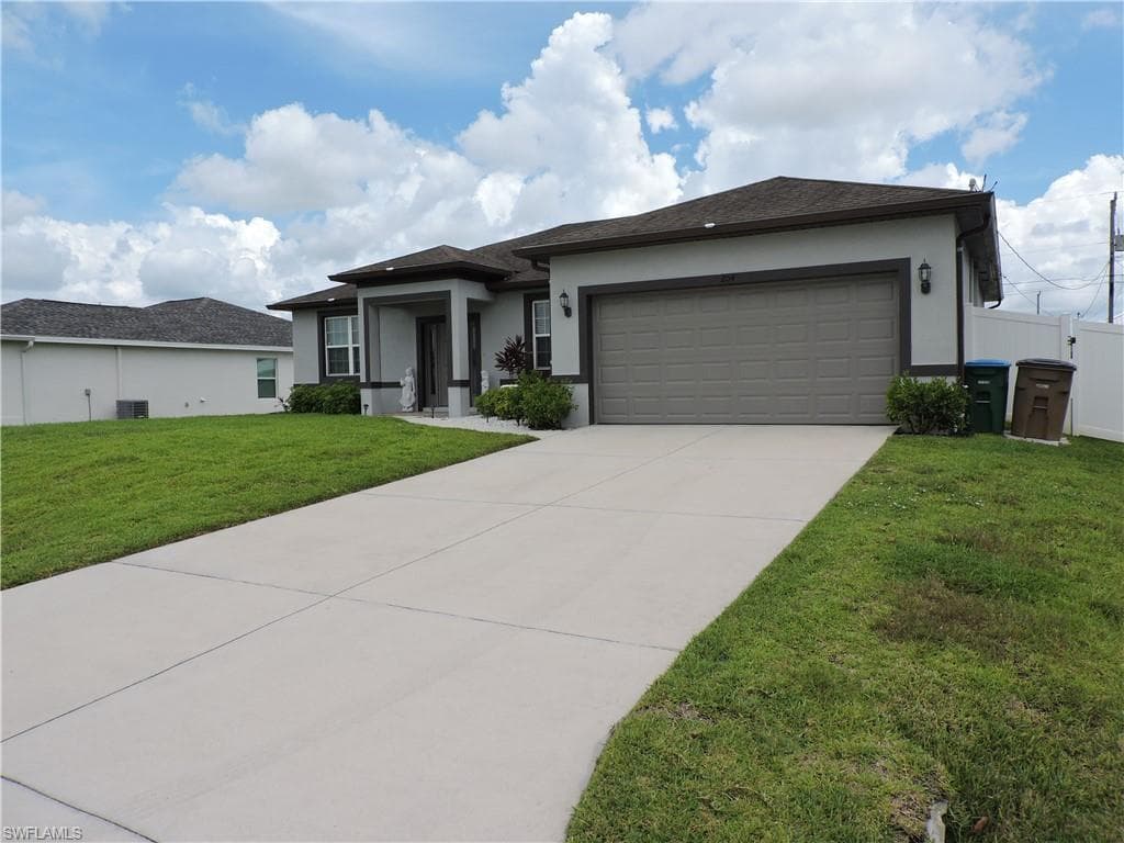 204 11th St, Cape Coral, photo 3