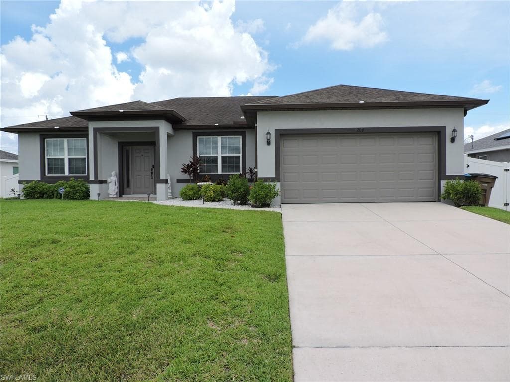 204 11th St, Cape Coral