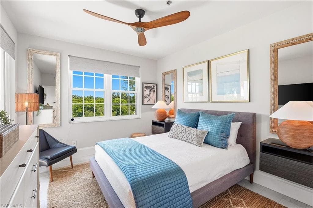 365 5th Ave #307, Naples, photo 3