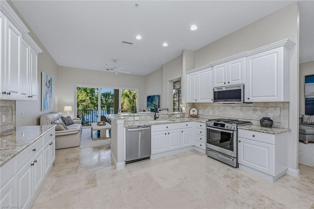 3053 Aviamar Cir #203, Naples, photo 3