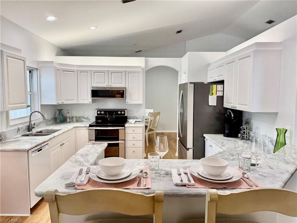1134 Silverstrand Dr, Naples, photo 3