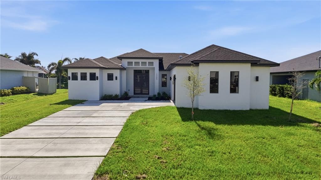 2305 15th Pl, Cape Coral
