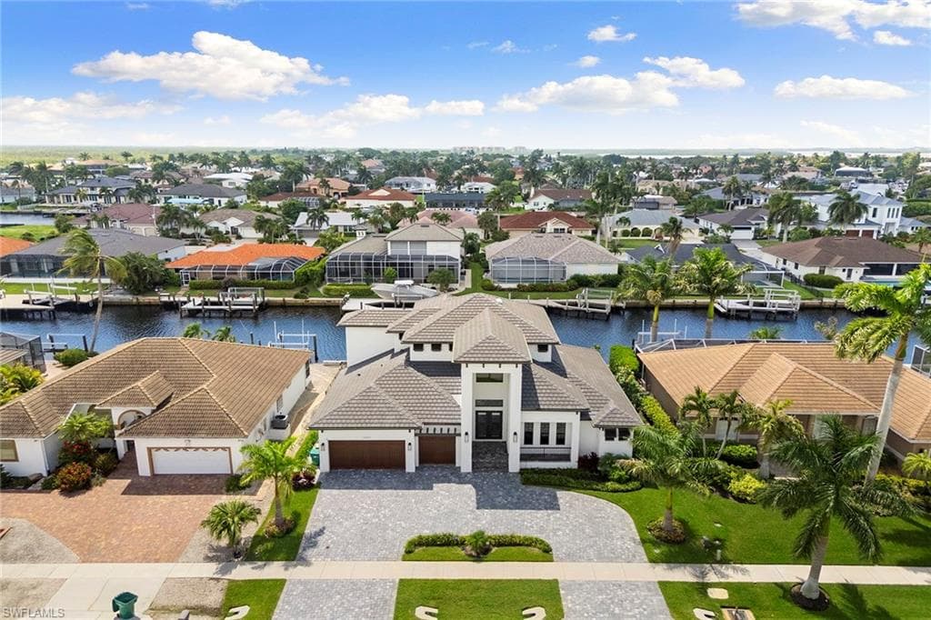 1857 Apataki Ct, Marco Island, photo 2