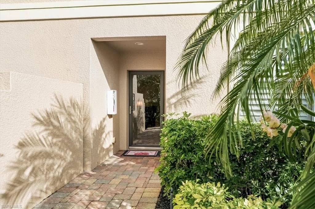 6622 Alden Woods Cir #101, Naples, photo 2