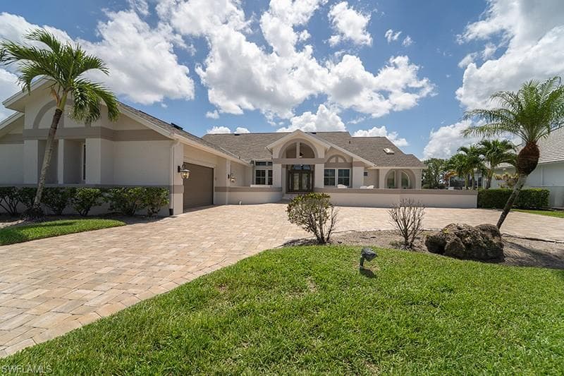 16918 Timberlakes Dr, Fort Myers