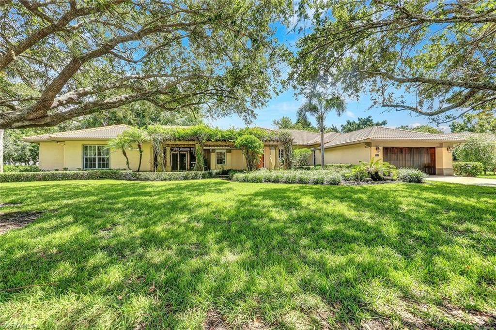 8840 Mariposa Ct, Naples, photo 2