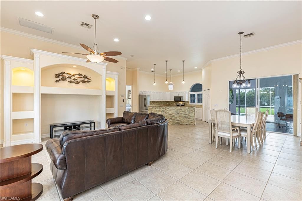 12288 Casals Ln, Bonita Springs, photo 3
