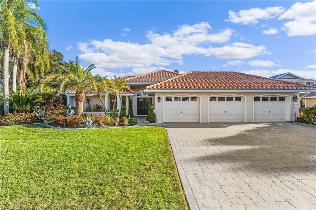 2318 27th St, Cape Coral, photo 2