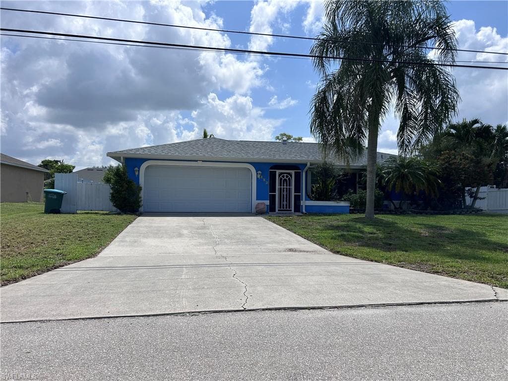 111 4th Pl, Cape Coral