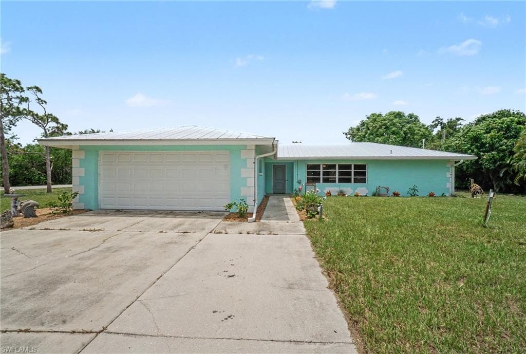5791 Porpoise Rd, Bokeelia, photo 3