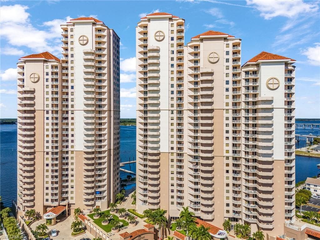 2090 First St #1009, Fort Myers