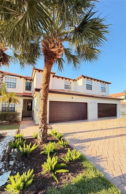 7317 Bristol Cir, Naples, photo 2