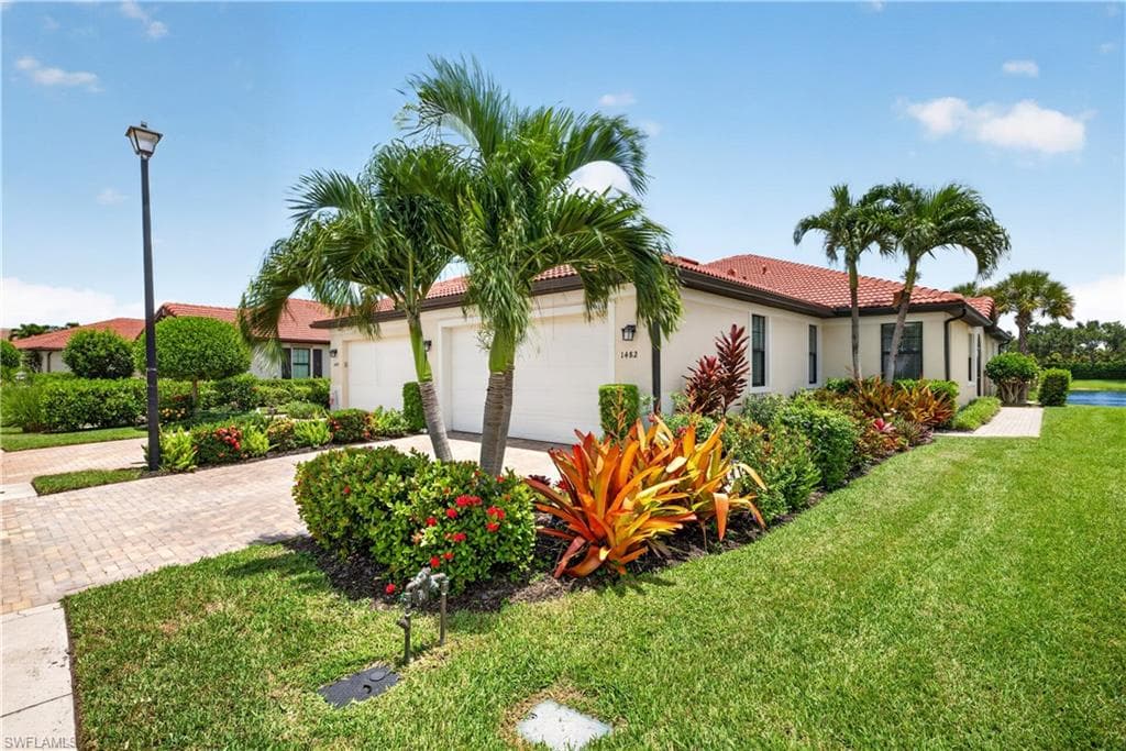 1482 Oceania Dr, Naples, photo 3