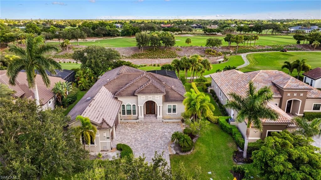 6871 Lakewood Isle Dr, Fort Myers