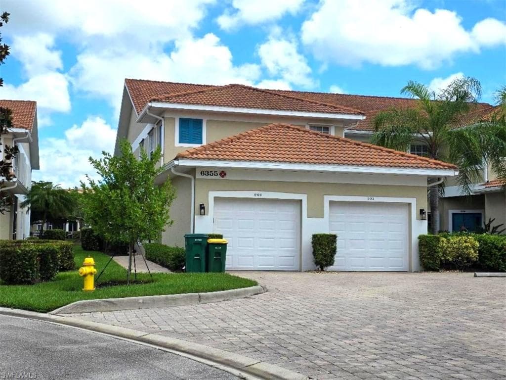 6355 Lexington Ct #201, Naples