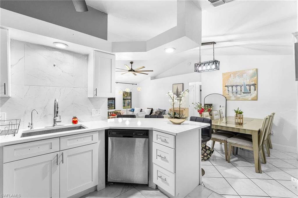 1871 Golden Gate Blvd, Naples, photo 3