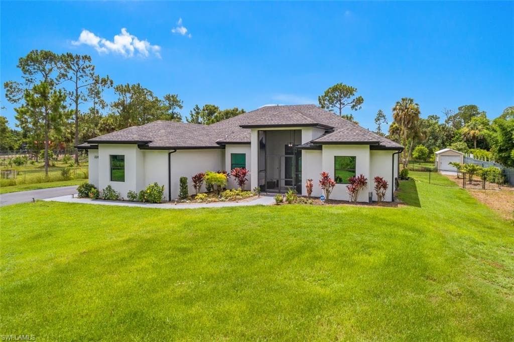 2286 2nd Ave, Naples