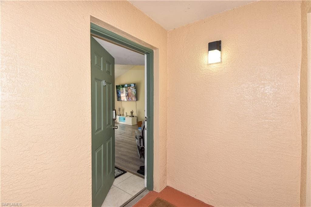 1275 Wildwood Lakes Blvd #303, Naples, photo 3