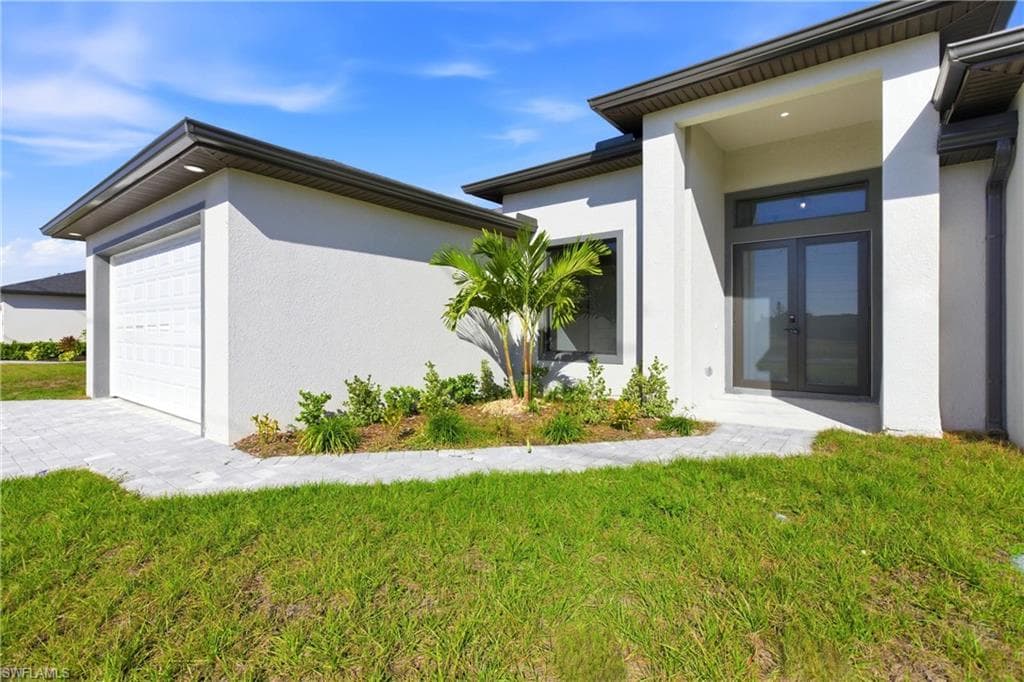 131 Kismet Pkwy, Cape Coral