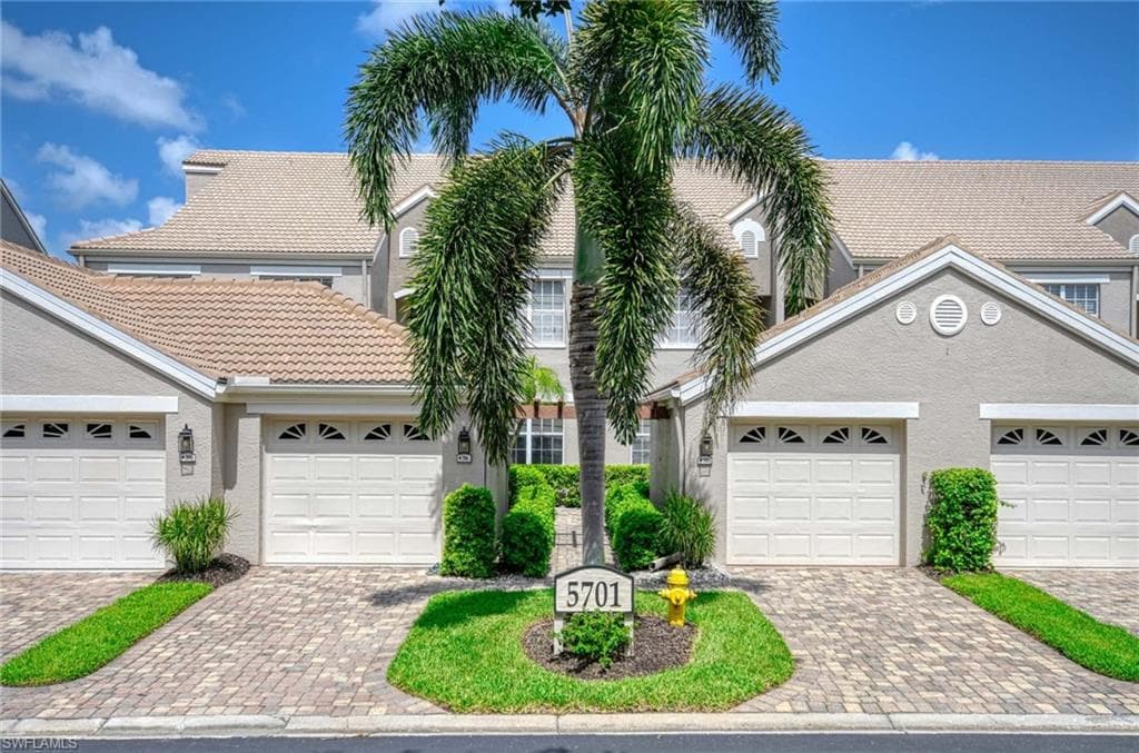 5701 Heron Ln #705, Naples