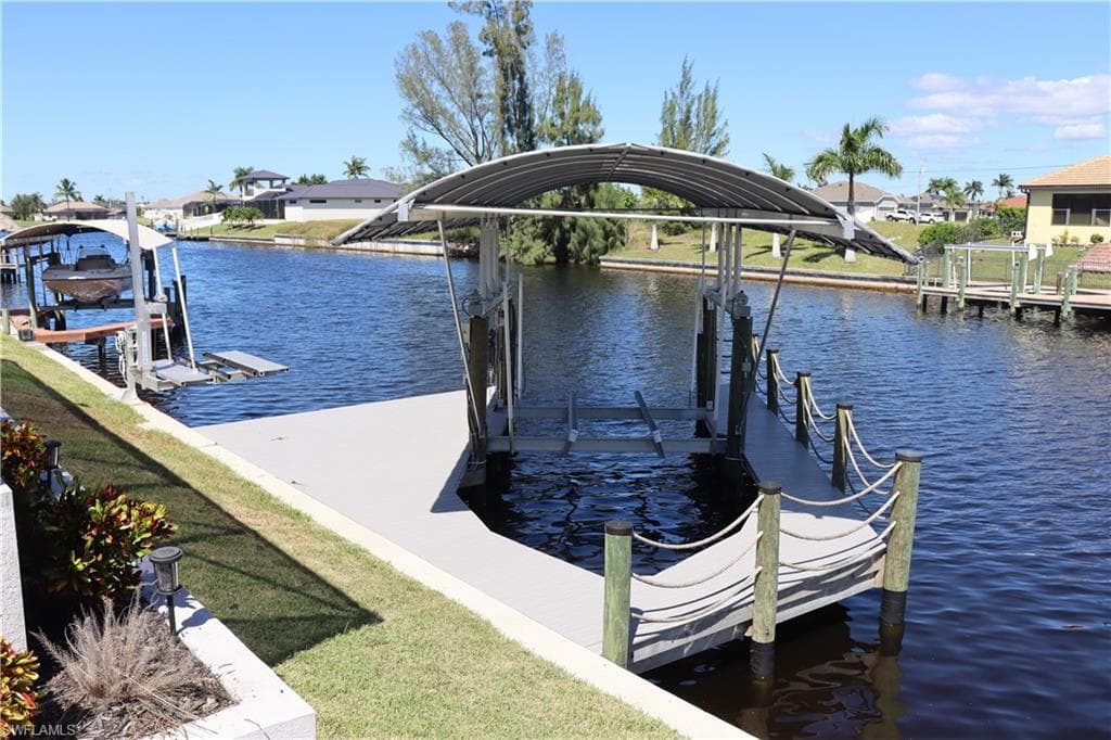 1857 36th Pl, Cape Coral, photo 2