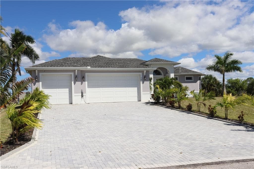 1857 36th Pl, Cape Coral, photo 3