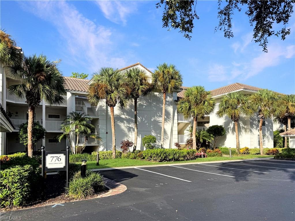 776 Eagle Creek Dr #303, Stonegate at Eagle Creek