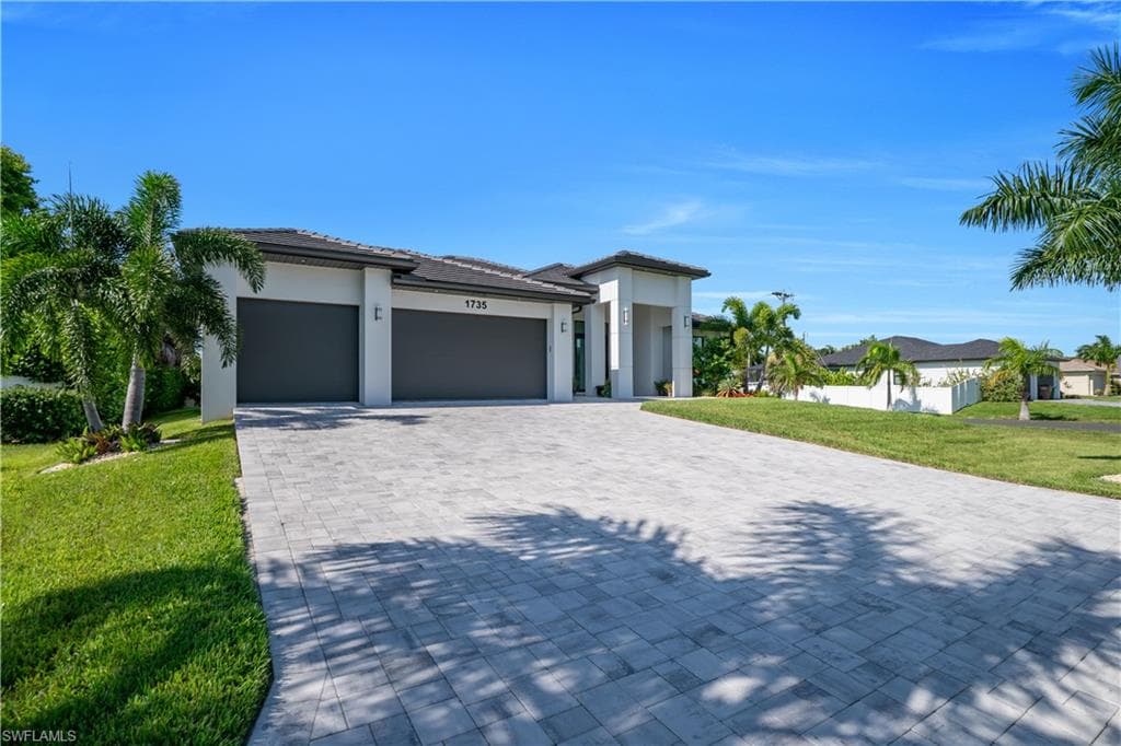 1735 51st Ter, Cape Coral, photo 2