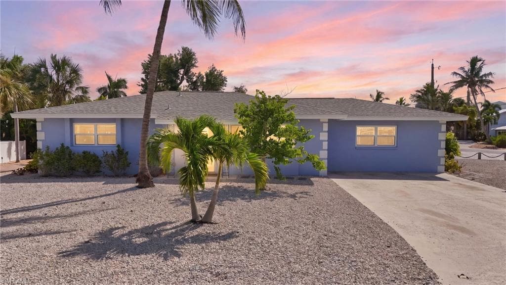 345 Donora Blvd, Fort Myers Beach