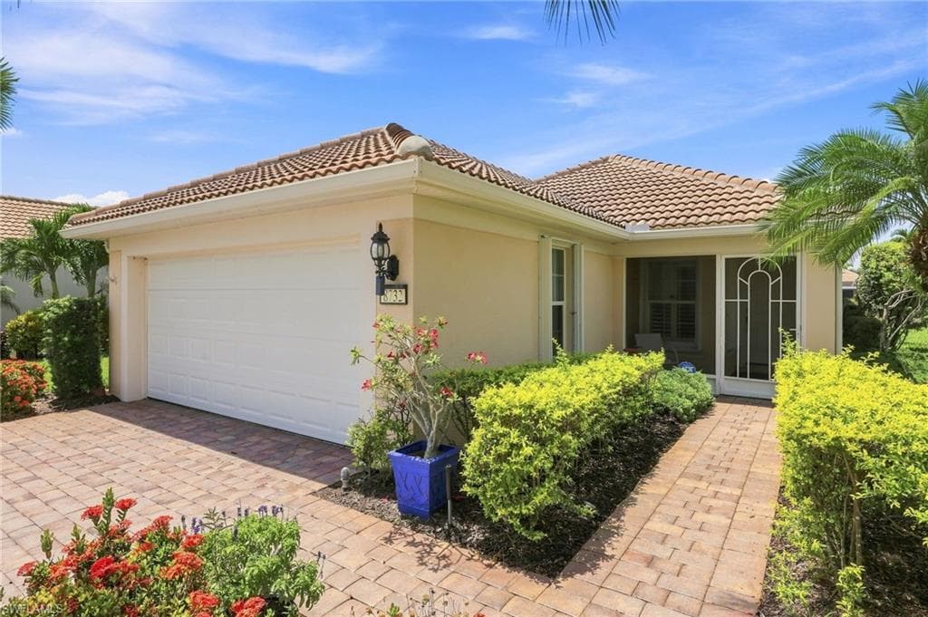 8732 Querce Ct, Naples, photo 3