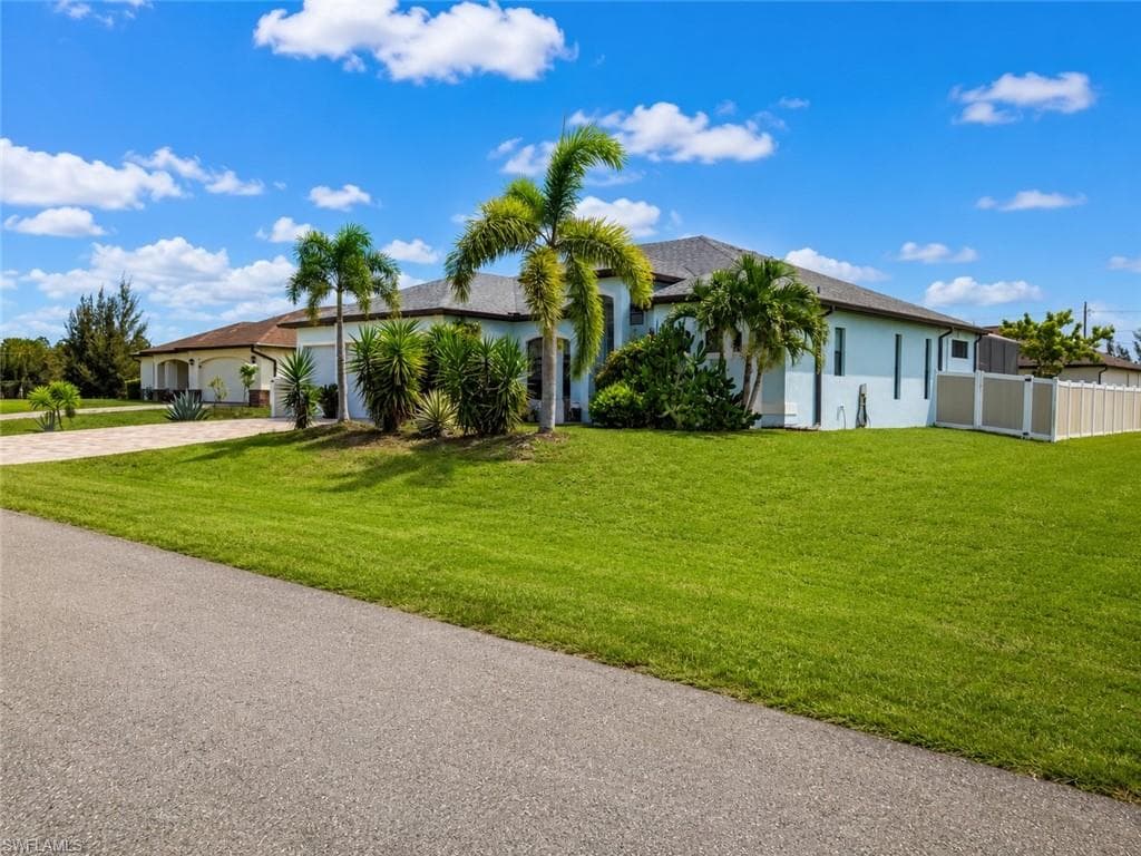 2123 41st Pl, Cape Coral, photo 3