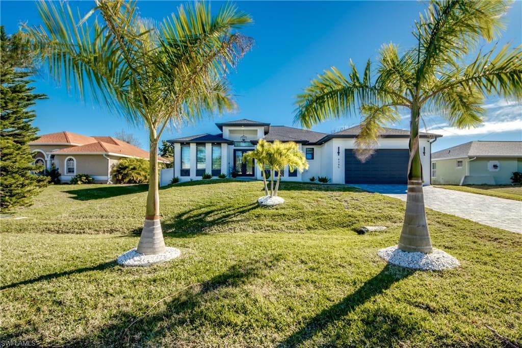 4345 25th Ct, Cape Coral, photo 2