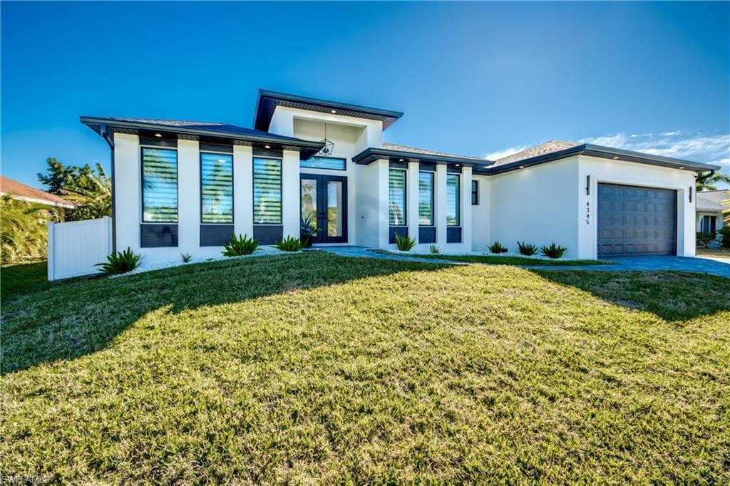 4345 25th Ct, Cape Coral, photo 3