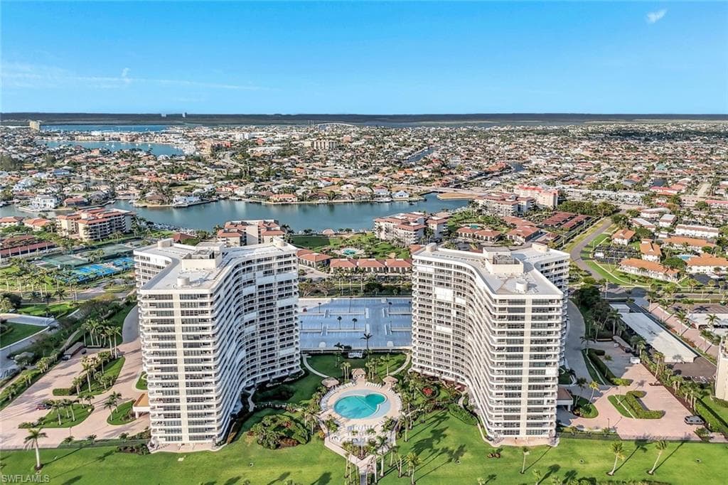 320 Seaview Ct #307, Marco Island