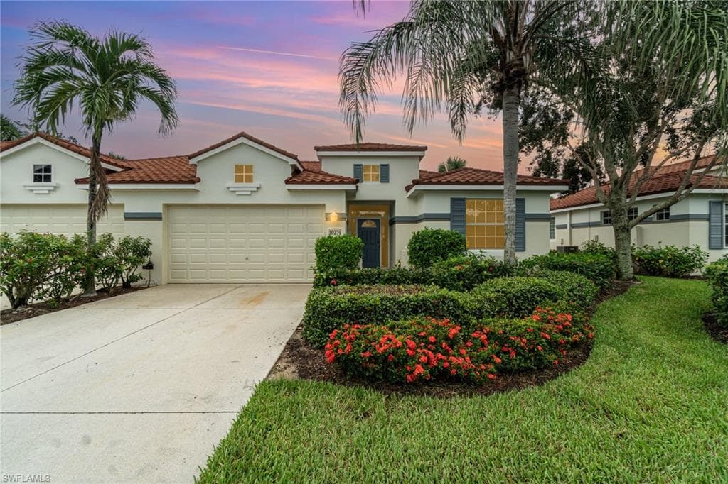 10274 Cape Roman Rd #102, Estero