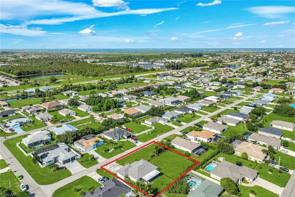 2627 4th Ter, Cape Coral, photo 2