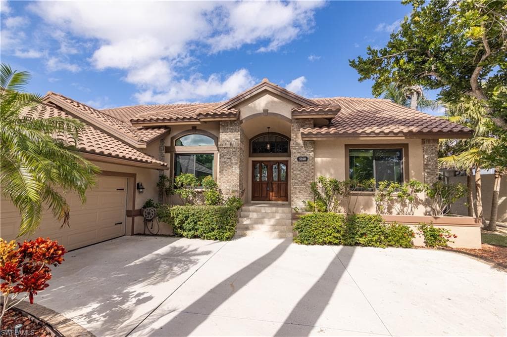 5160 Harborage Dr, Fort Myers, photo 2