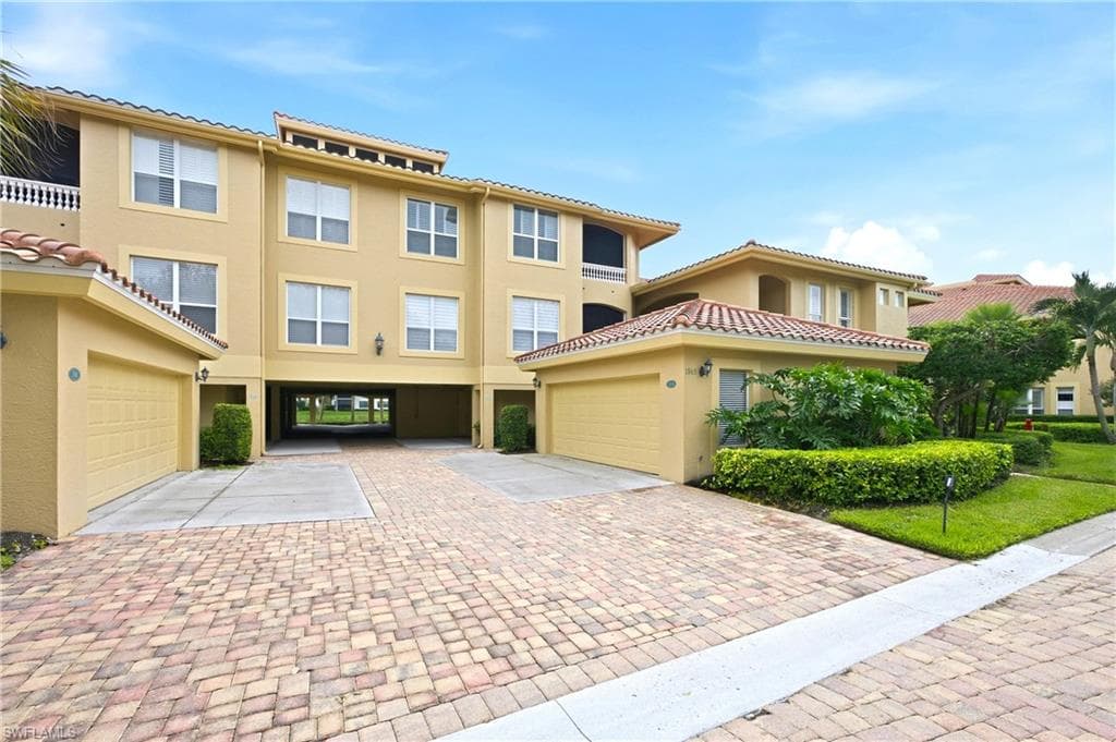 1865 Les Chateaux Blvd #204, Naples, photo 2