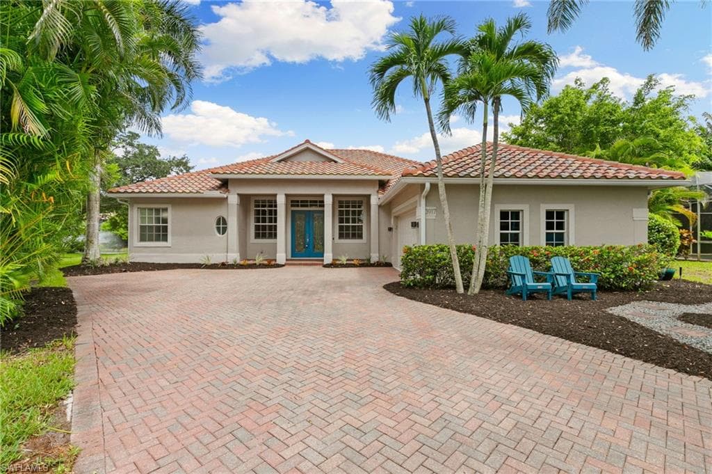 3917 Fabienne Ct, Naples