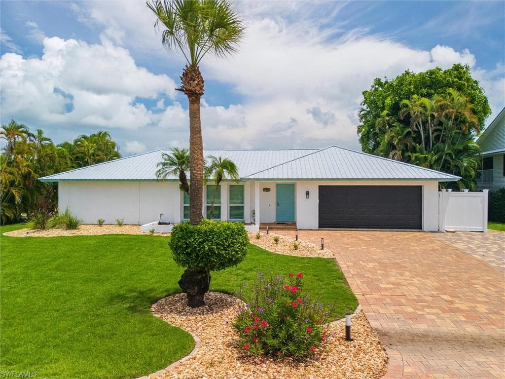 1477 Albatross Rd, Sanibel, photo 3