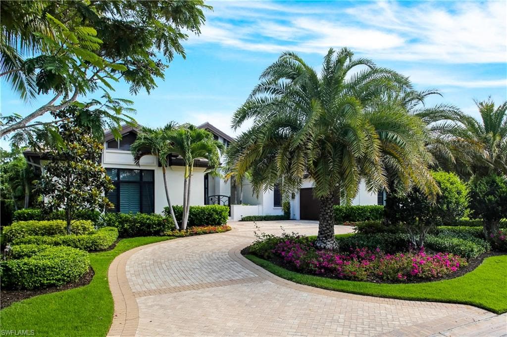 595 Regatta Rd, Naples