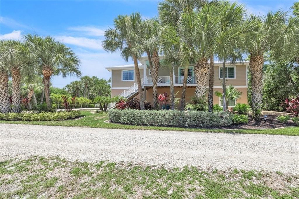 9277 Belding Dr, Sanibel, photo 3