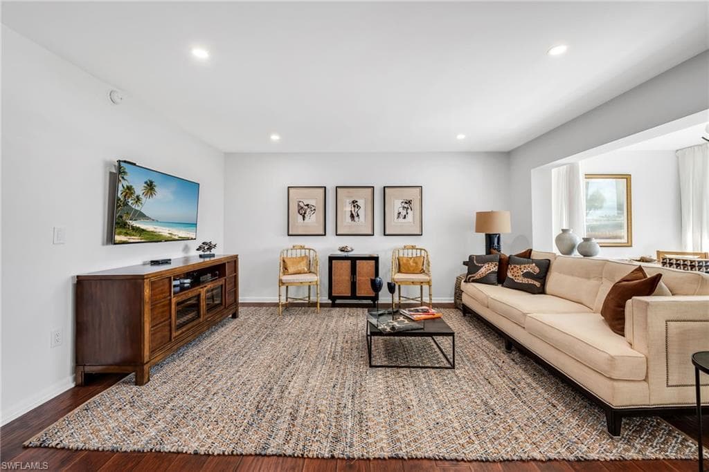 3500 Gulf Shore Blvd #104, Naples, photo 2