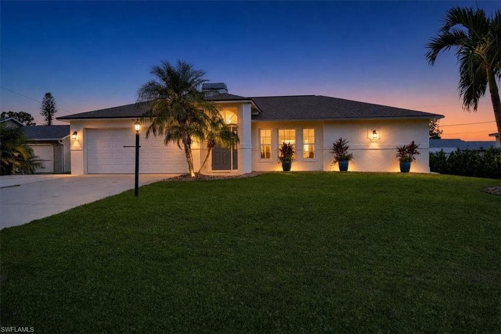 8312 Tahiti Rd, Fort Myers, photo 3