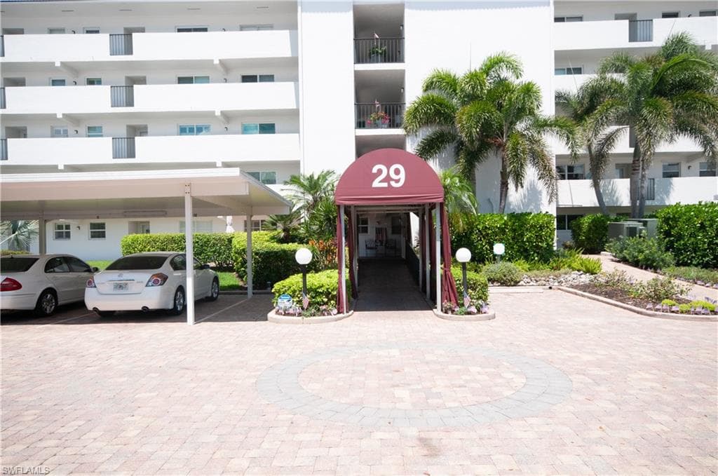 29 High Point Cir #503, Naples, photo 3